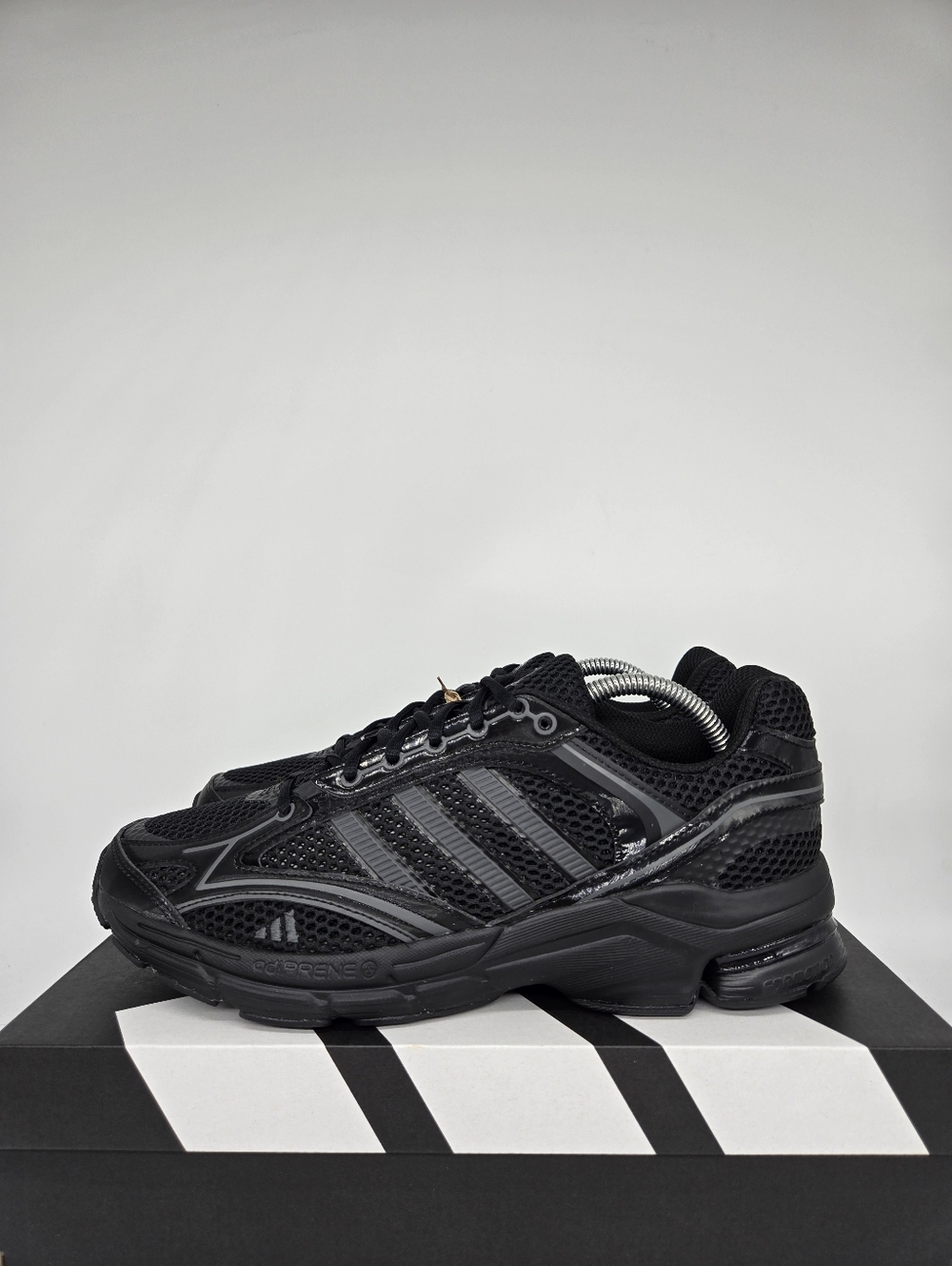 adidas Men's Spiritain 2000 Black Grey Carbon Shoes Size 11.5 New